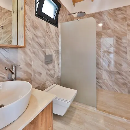 Doga Manzarali Kozalak Kalkan Apartment